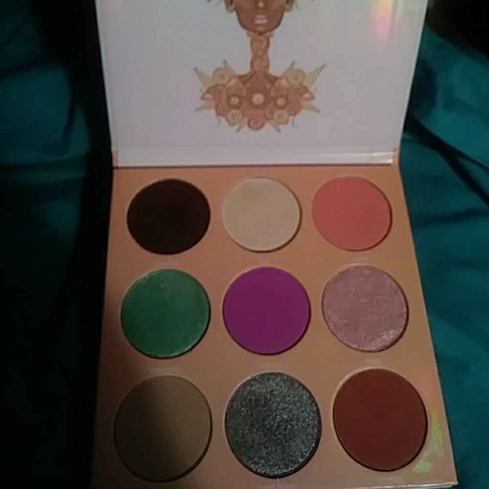 Juvia's Place Douce Palette